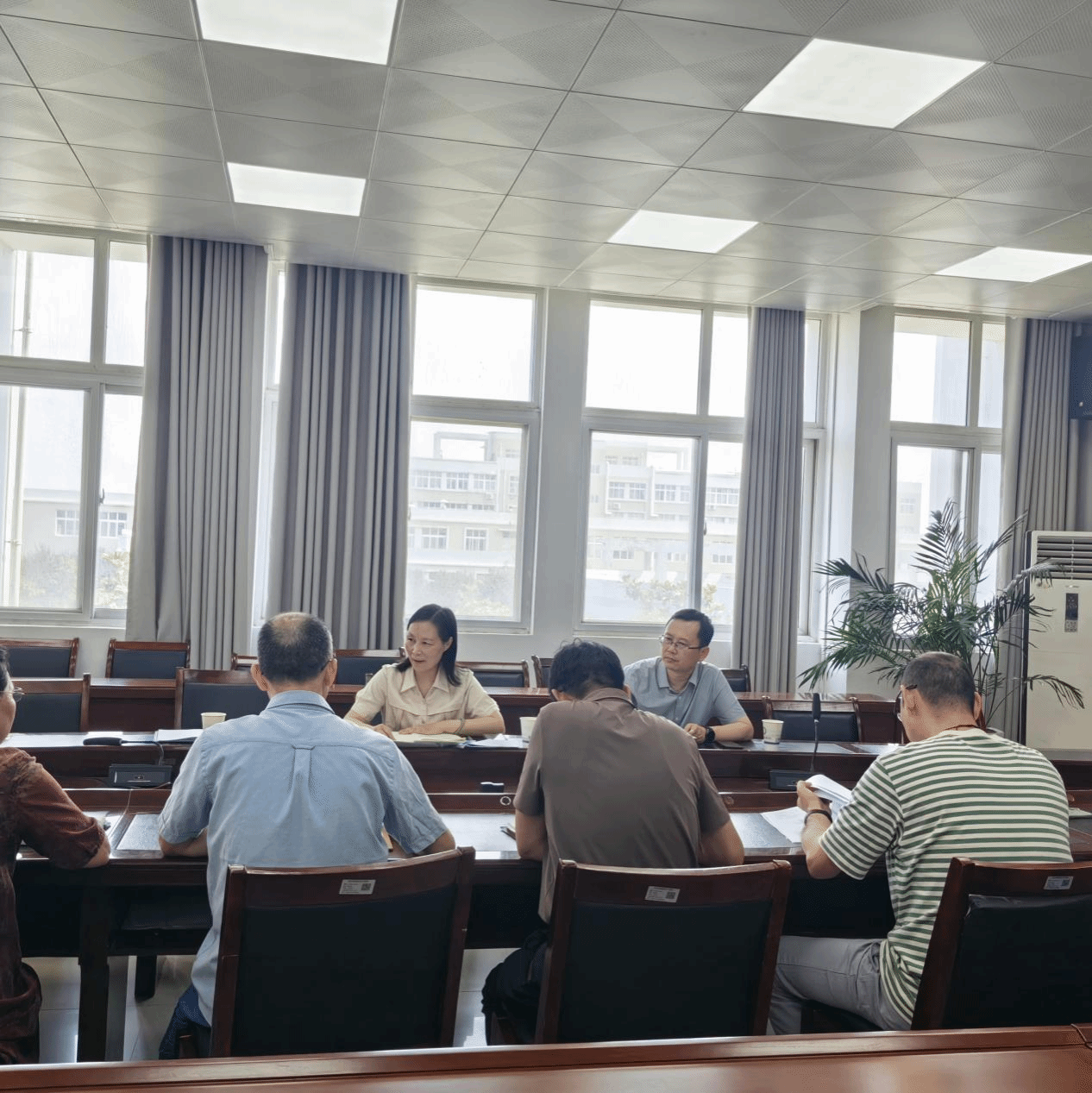 校领导深入机械与电子工程学院调研专业建设工作